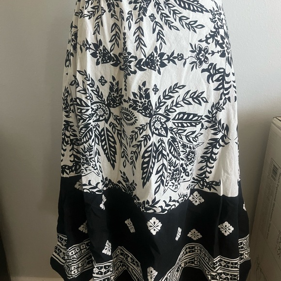 Studio West Black and White Patterned A-Line Skirt - Picture 4 of 6